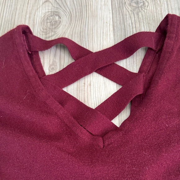 Love Ellie Elegant Maroon V-Neck Sweater with Crisscross Back medium - Picture 2 of 12